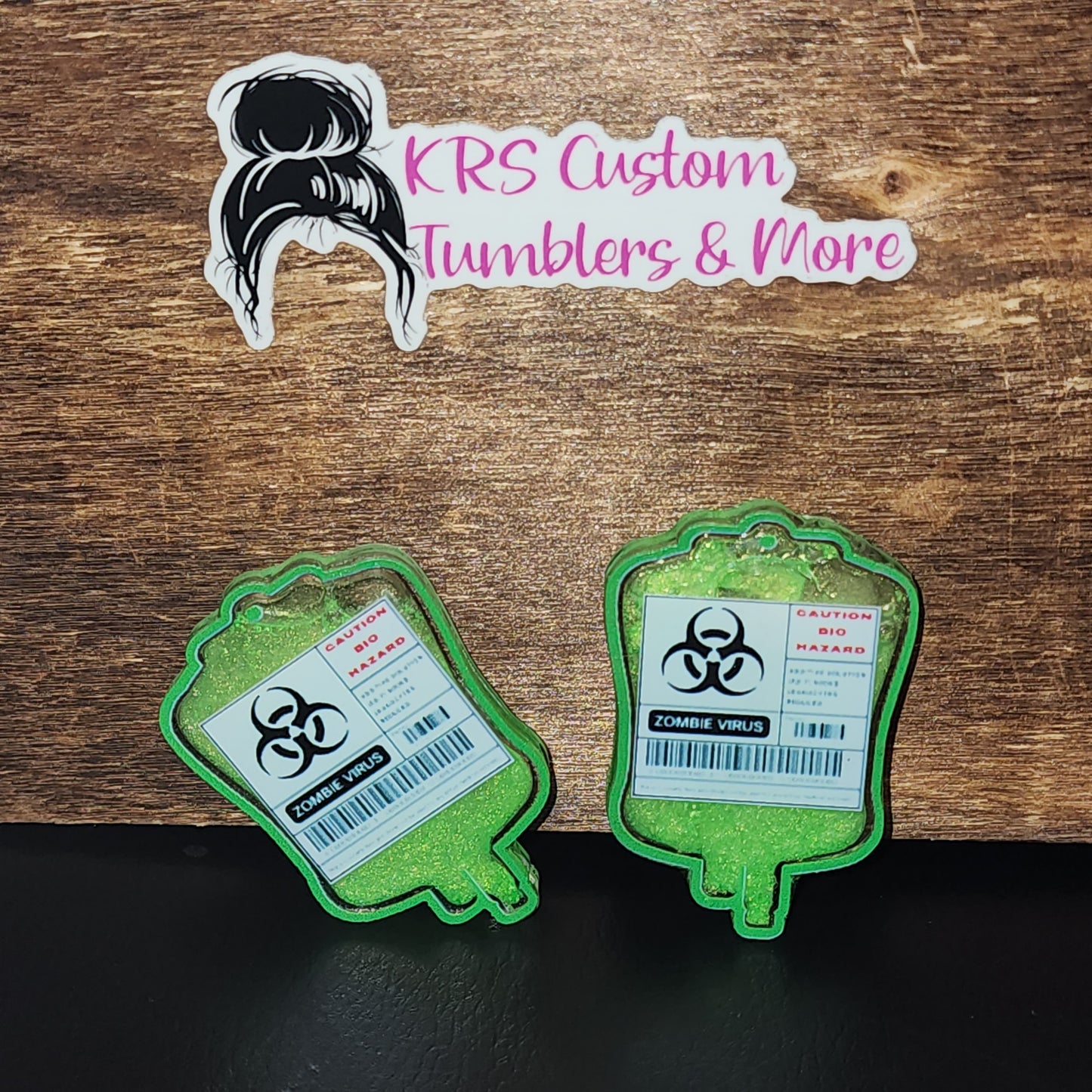 RTS Badge Reels - IV Fluids - Shaker