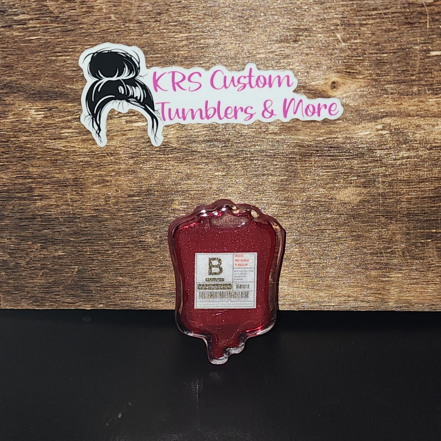 RTS Badge Reels - IV Fluids - Shaker